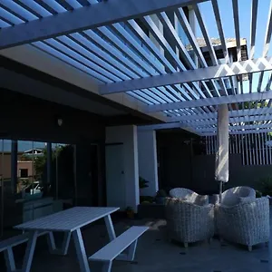  Apartment Gordon's Shore Luxury - Solar Powered