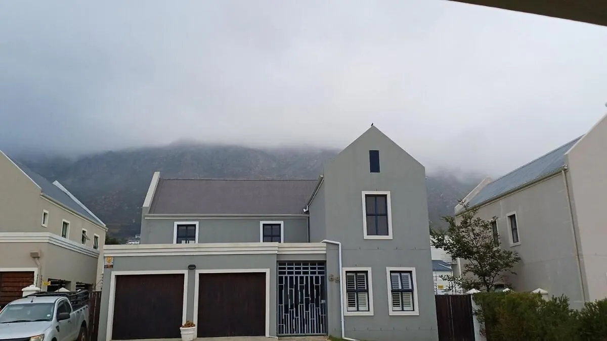 Sozo - Our Place At The Ocean Gordons Bay South Africa